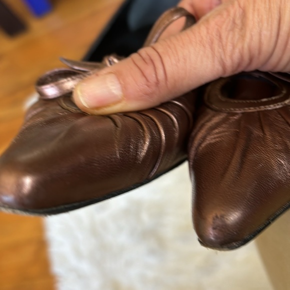 Women’s Sz 8.5 copper cut out bow kitten heels sophisticated luxury pumps shoes - Picture 8 of 8
